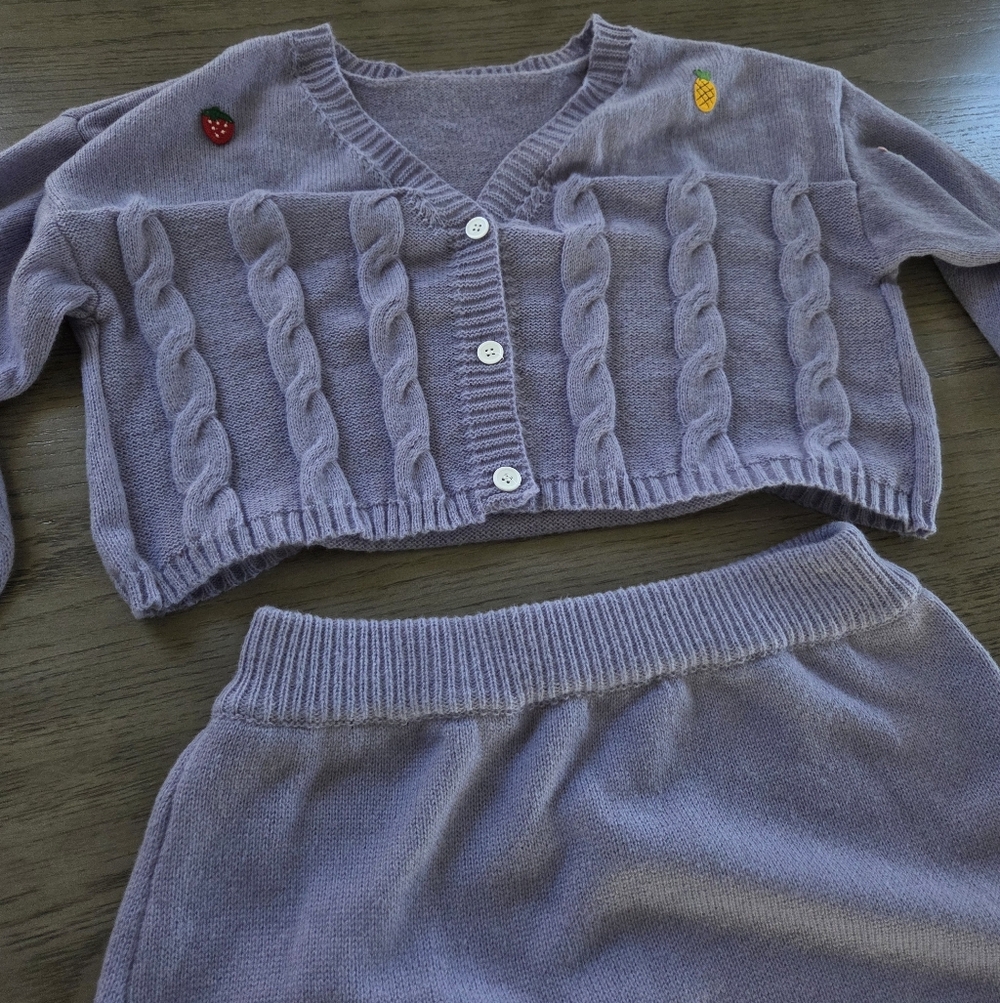 Knitted Set - Picture 7 of 9